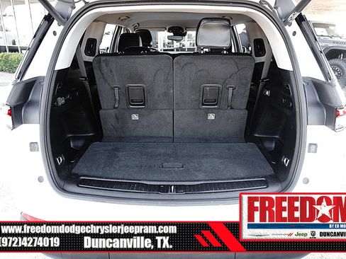 Used 2023 Jeep Grand Cherokee L Limited w/ Black Appearance Package AWD/4WD image 44