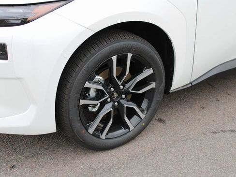 New 2026 Subaru Solterra Limited image 12