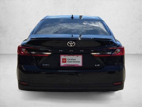 Used 2025 Toyota Camry LE w/ Convenience Package FWD image 7