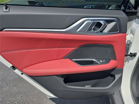 Used 2023 BMW i4 eDrive35 w/ Premium Package image 11