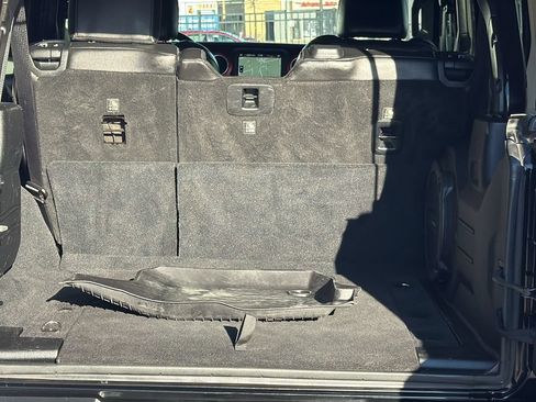 Used 2019 Jeep Wrangler Unlimited Rubicon AWD/4WD image 13