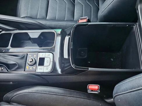 Used 2022 Kia Telluride SX w/ SX Prestige Package image 15