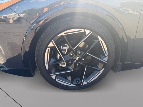 Certified 2025 Kia K4 GT-Line w/ GT-Line Sunroof Package FWD image 9