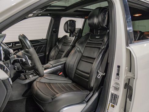 Used 2016 Mercedes-Benz GL 63 AMG 4MATIC image 19