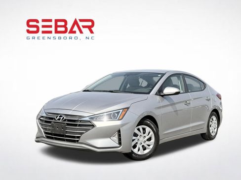 Used 2020 Hyundai Elantra SE image 1