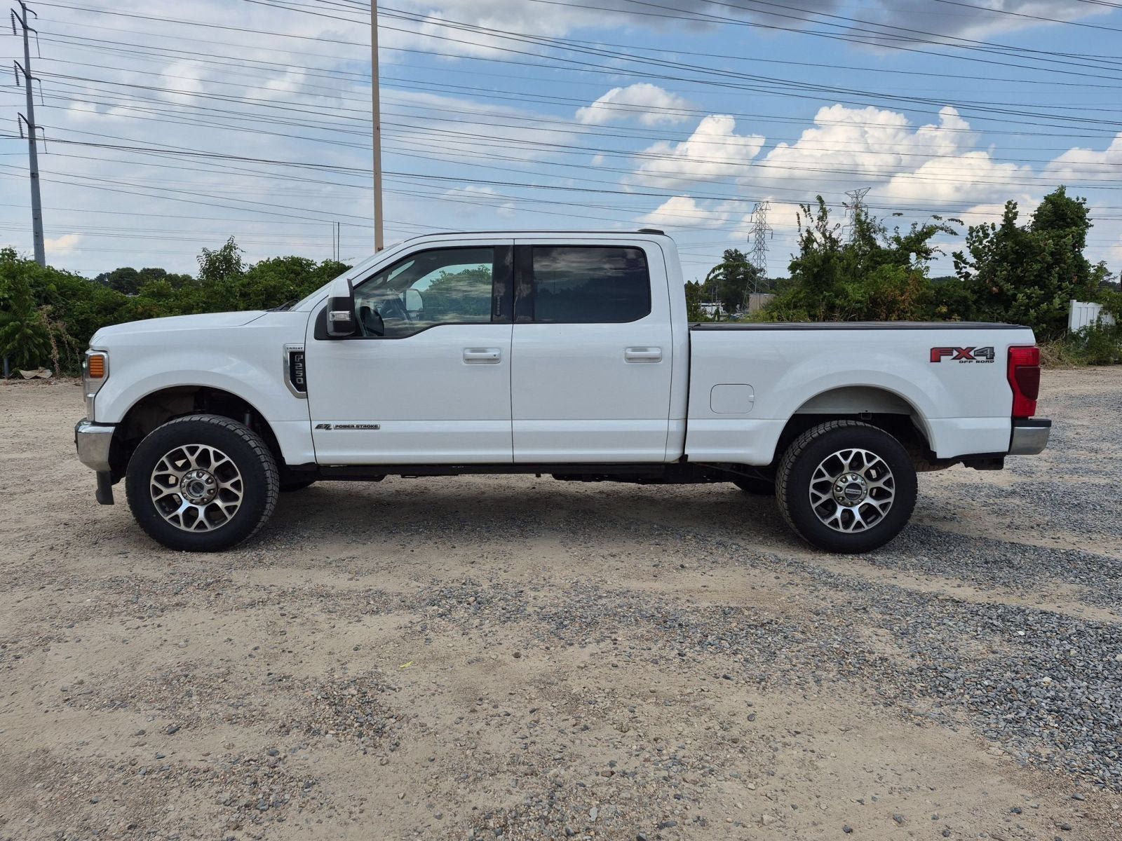 Used 2022 Ford F250 Lariat w/ Lariat Value Package AWD/4WD image 2