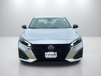 Used 2025 Nissan Altima 2.5 SV FWD video 2