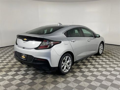 Certified 2017 Chevrolet Volt Premier w/ Driver Confidence Package image 28