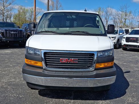 New 2025 GMC Savana 3500 Work Van w/ Driver Convenience Package image 3