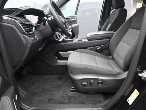 Certified 2025 GMC Acadia Elevation image 10