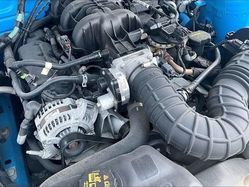 Used 2010 Ford Mustang Coupe RWD image 32