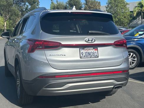 Used 2023 Hyundai Santa Fe SEL FWD image 2