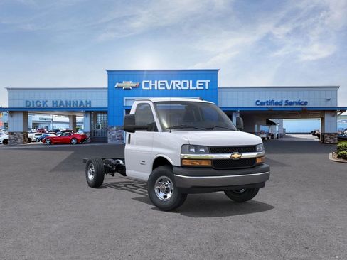 New 2025 Chevrolet Express 3500 w/ Power Convenience Package image 22