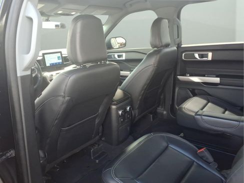 Used 2023 Ford Explorer XLT w/ Equipment Group 202A AWD/4WD image 25
