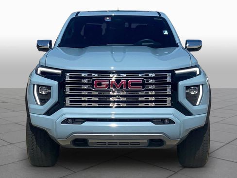 Used 2025 GMC Canyon Denali AWD/4WD image 4