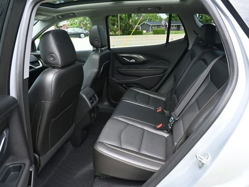 Used 2021 GMC Terrain SLT w/ Infotainment Package II AWD/4WD image 24
