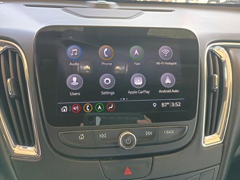 Used 2019 Chevrolet Malibu Premier w/ Sun and Wheel Package image 13