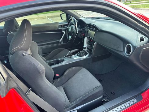 Used 2019 Toyota 86 RWD image 20