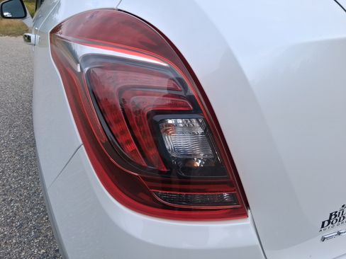 Used 2017 Buick Encore Essence w/ Experience Buick Package AWD/4WD image 11