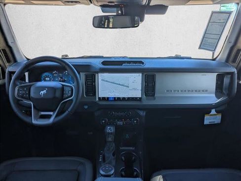 New 2025 Ford Bronco Outer Banks image 15