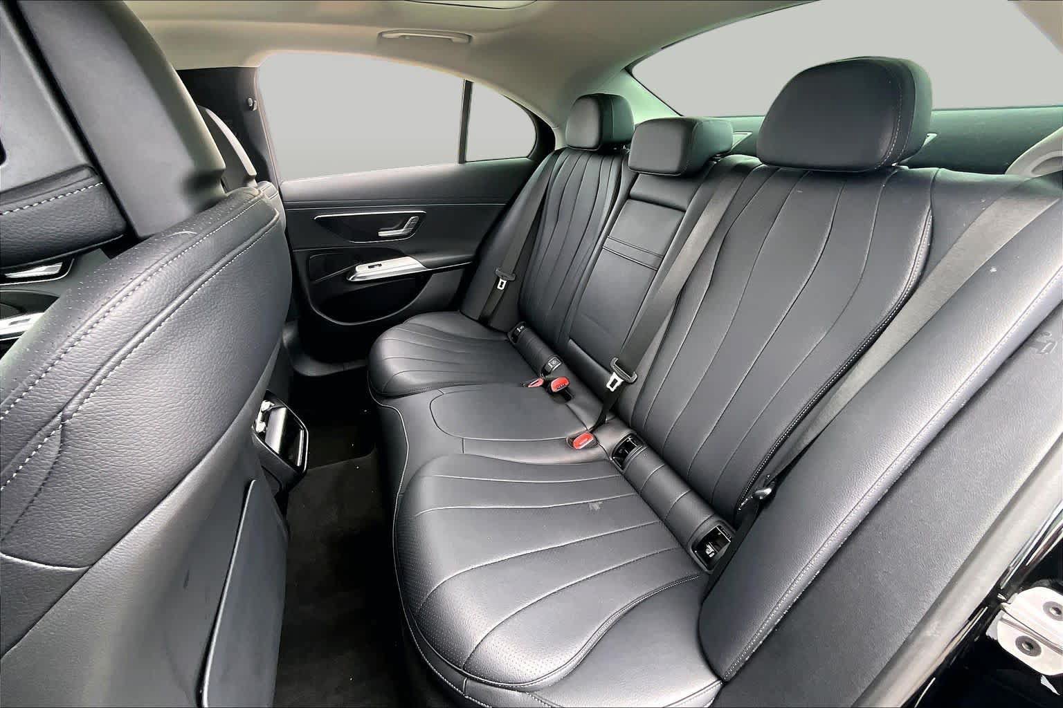 Used 2025 Mercedes-Benz E 350 Sedan image 18