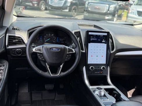 Used 2024 Ford Edge SEL w/ Convenience Package AWD/4WD image 5