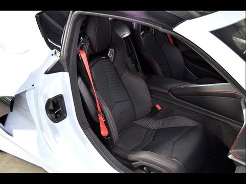 Used 2024 Chevrolet Corvette Stingray Premium Cpe w/ 3LT RWD image 16