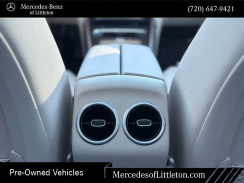 Used 2025 Mercedes-Benz GLB 250 4MATIC image 23