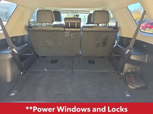 Used 2022 Toyota 4Runner SR5 Premium image 15