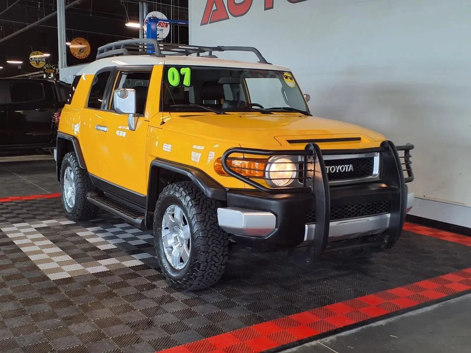 Used 2007 Toyota FJ Cruiser 4WD w/ Upgrade Pkg 2 image 2