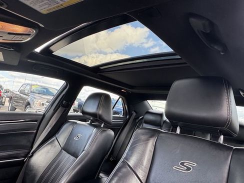 Used 2023 Chrysler 300 S image 23