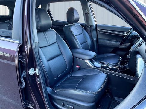 Used 2014 Kia Sorento SX w/ 3rd Row Package image 30