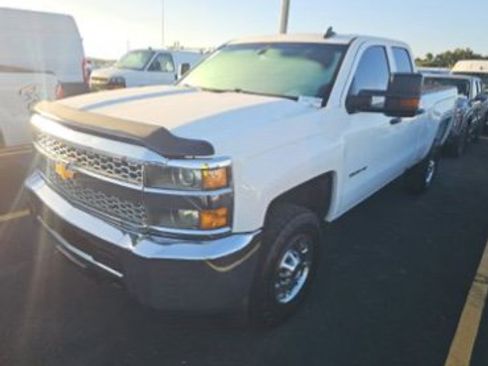 Used 2019 Chevrolet Silverado 2500 W/T AWD/4WD image 1
