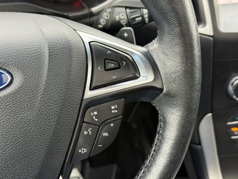 Used 2019 Ford Edge SEL w/ Equipment Group 201A image 35