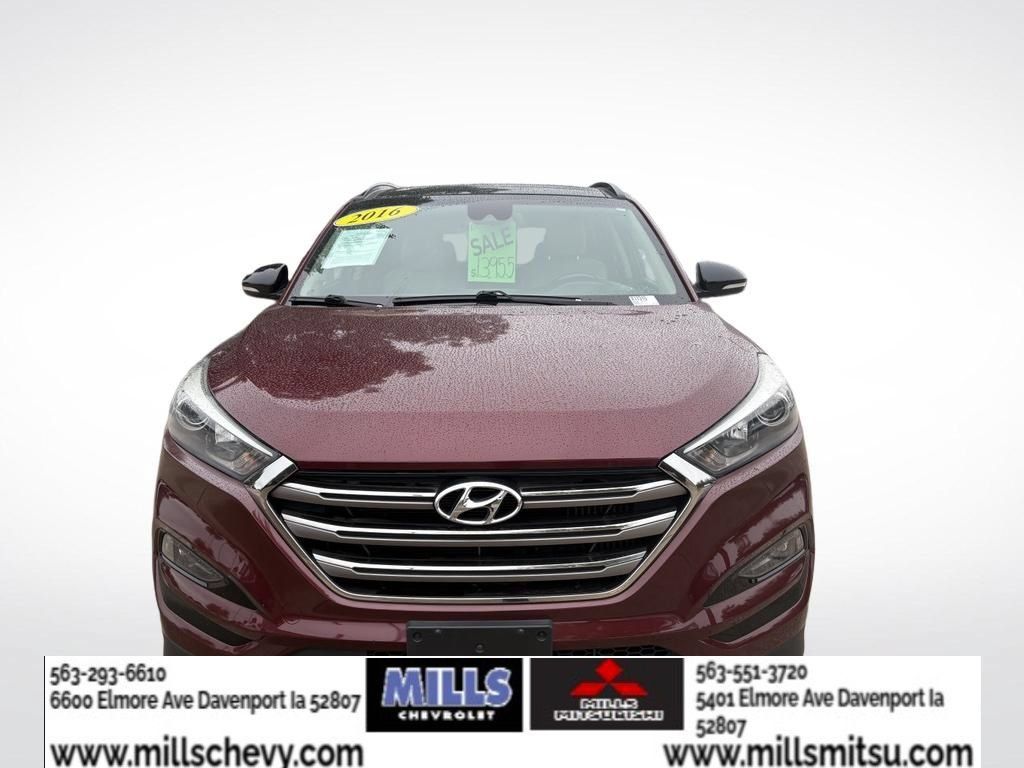 Used 2016 Hyundai Tucson Limited w/ Option Group 03 FWD image 2