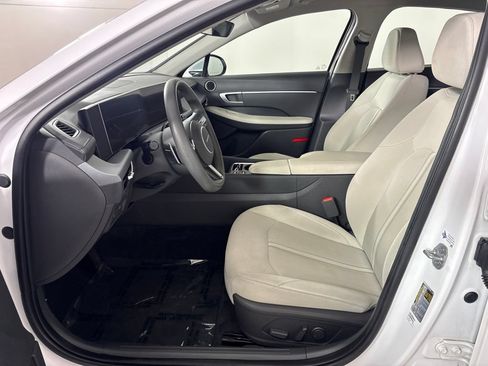 Used 2025 Hyundai Sonata SEL FWD image 27