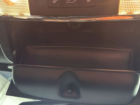 Used 2015 Jeep Grand Cherokee Limited image 24