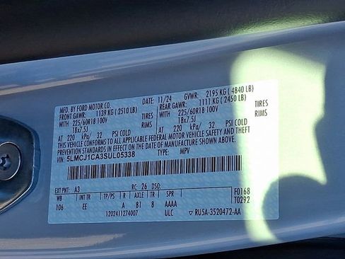 Used 2025 Lincoln Corsair FWD image 27