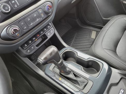 Used 2020 Chevrolet Colorado Z71 w/ Safety Package image 19