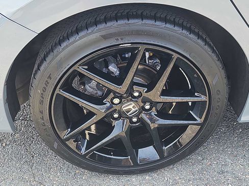 Certified 2025 Honda Civic Sport image 9