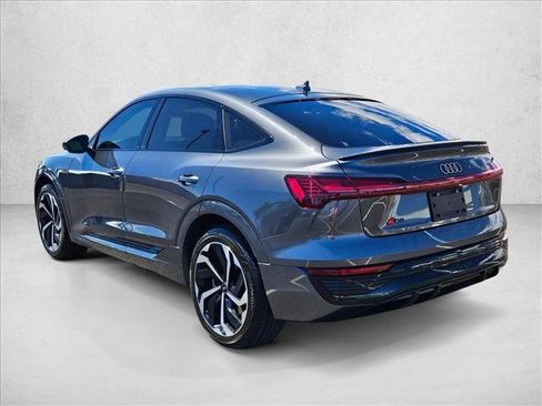 Used 2024 Audi Q8 e-tron Premium Plus w/ Premium Plus Package AWD/4WD image 8