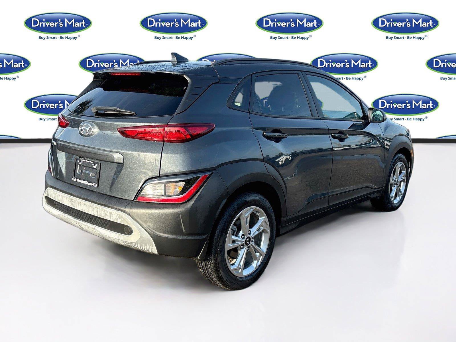 Used 2022 Hyundai Kona SEL w/ Cargo Package FWD image 7