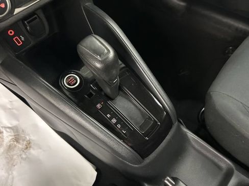 Used 2021 Nissan Versa S FWD image 17