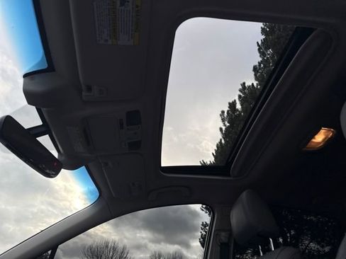 Used 2018 Subaru Legacy 3.6R Limited image 30