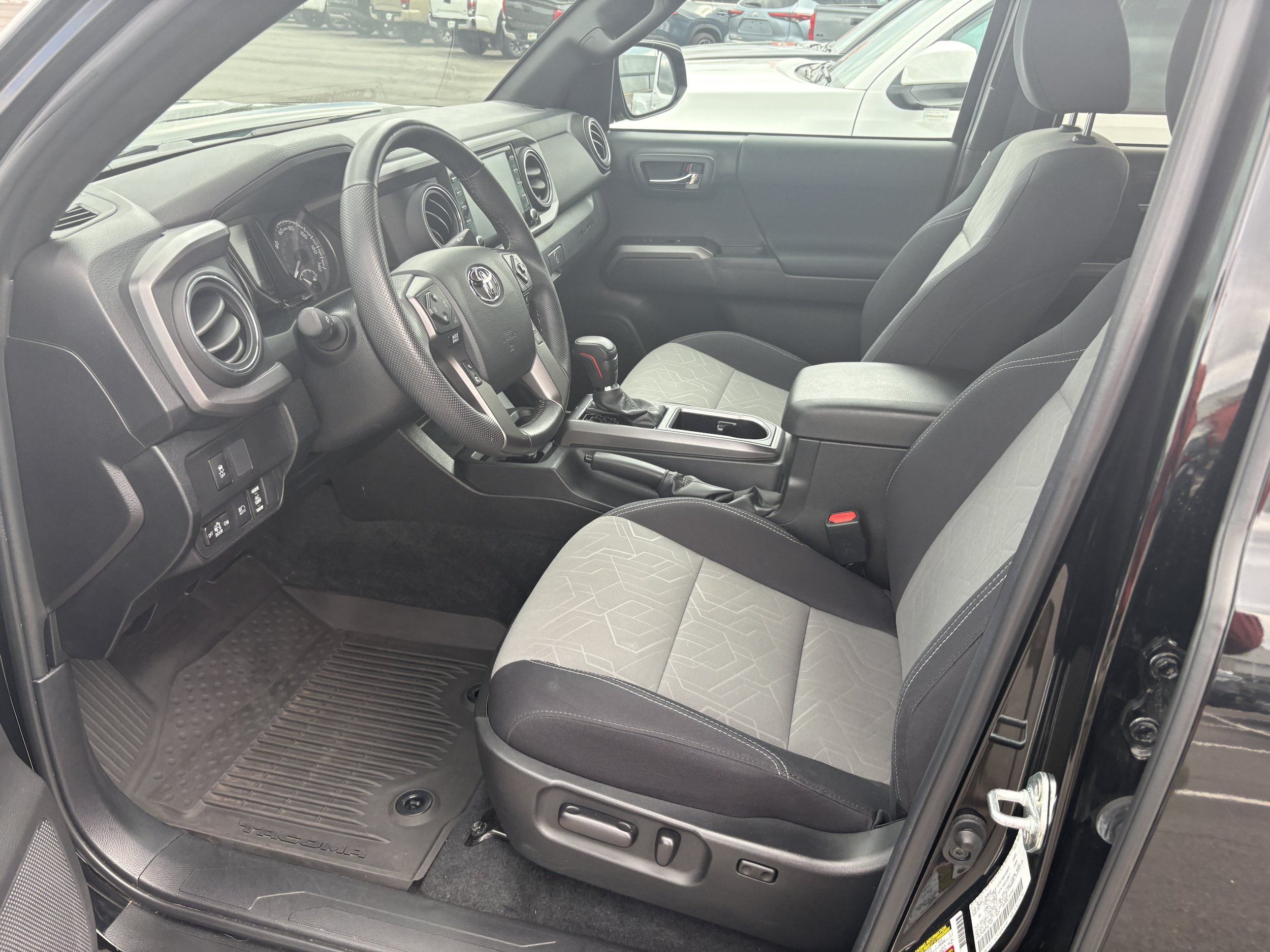Certified 2023 Toyota Tacoma TRD Sport AWD/4WD image 3