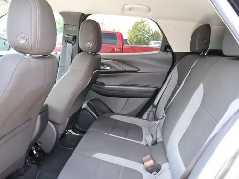 Used 2023 Chevrolet TrailBlazer LT w/ Convenience Package FWD image 16