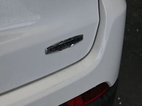 Used 2024 Jeep Compass Latitude image 13