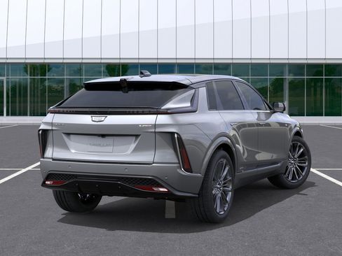 New 2026 Cadillac Lyriq V w/ Exterior Carbon Fiber Package AWD/4WD image 4