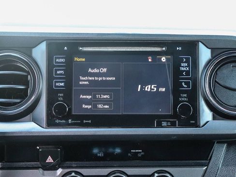 Used 2018 Toyota Tacoma TRD Sport w/ Technology Package RWD image 17