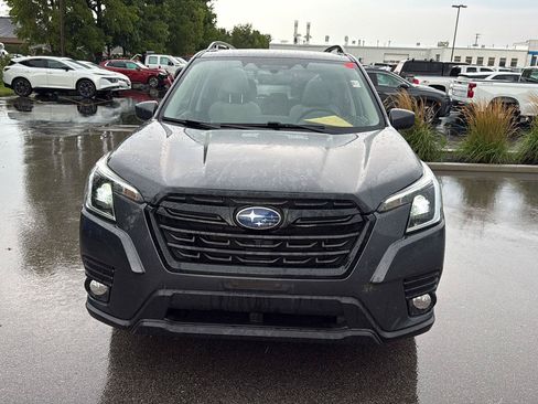 Used 2022 Subaru Forester Premium w/ Popular Package #1 AWD/4WD image 8